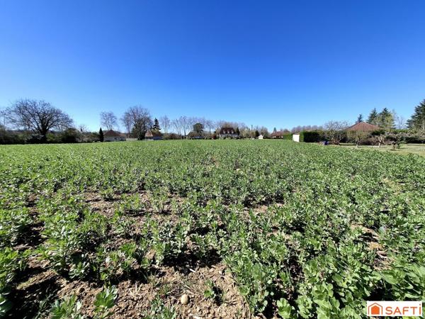 Terrain à bâtir de 8593m2