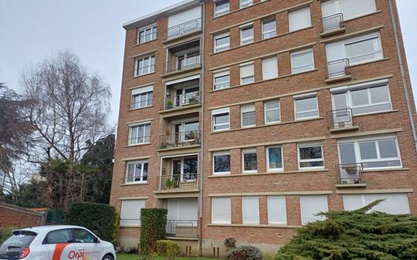 Appartement à louer    2 pièces •  Hazebrouck