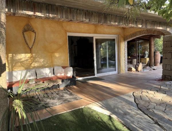Vente / Maison et grand terrain à Porto-Vecchio (20137)