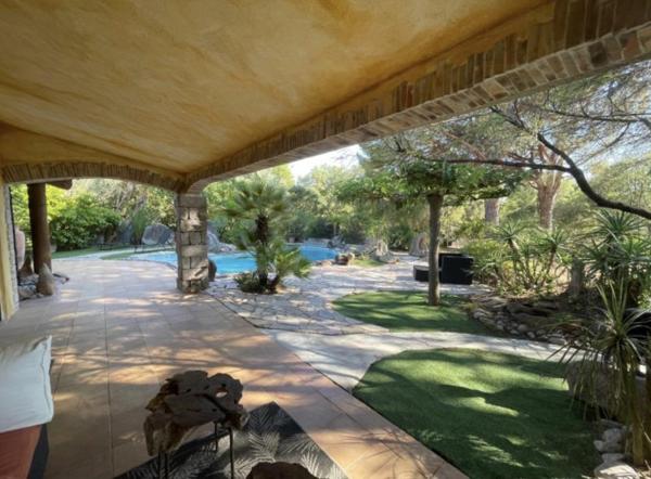 Vente / Maison et grand terrain à Porto-Vecchio (20137)