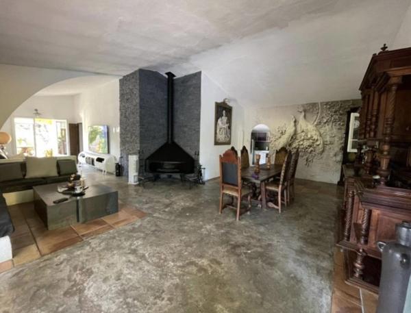 Vente / Maison et grand terrain à Porto-Vecchio (20137)