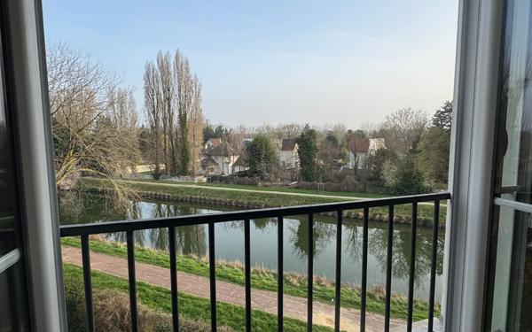Appartement à vendre    4 pièces • 69 m2 Chelles