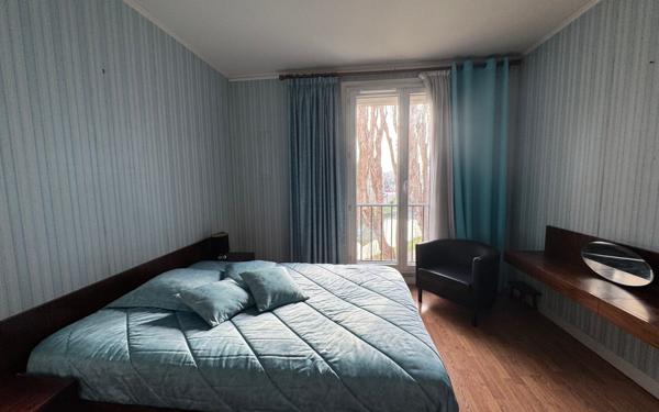 Appartement à vendre    4 pièces • 69 m2 Chelles