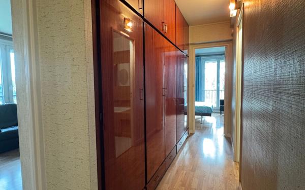 Appartement à vendre    4 pièces • 69 m2 Chelles