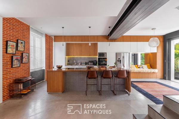 Maison d’architecte avec jardin paysager au cœur de Saint-Pasquier