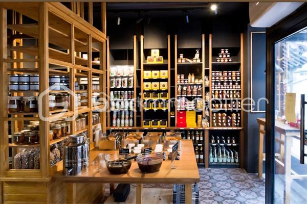 Local d activites de 47 m²