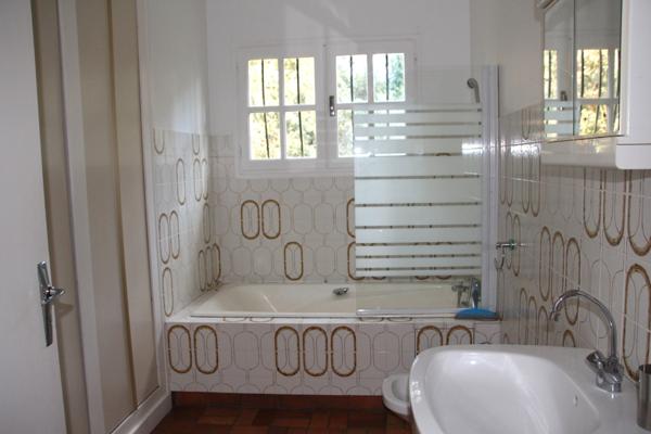 Villa familiale sur belle parcelle de 1 955 m2