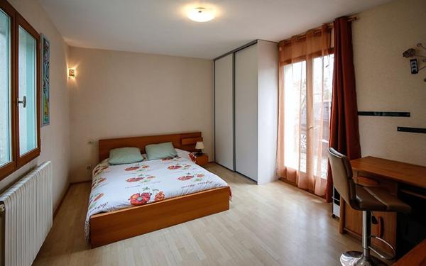 Maison à vendre    5 pièces •  Saint-Loubès