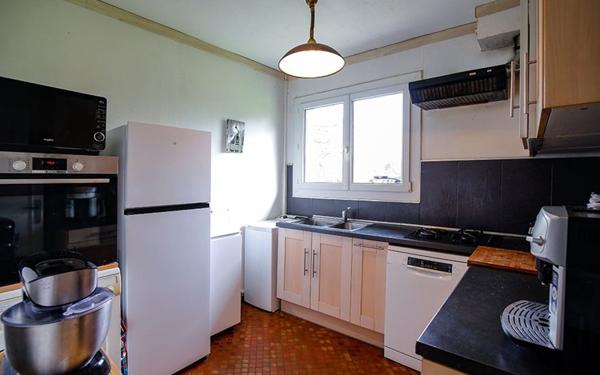 Maison à vendre    5 pièces •  Saint-Loubès