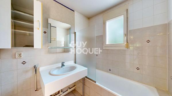 ANNECY-LE-VIEUX - Appartement T3 traversant avec terrasse, garage et cave