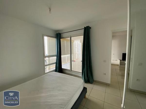 Appartement à louer 3 pièces 58.03m² Saint-Denis (97400)