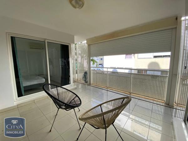 Appartement à louer 3 pièces 58.03m² Saint-Denis (97400)