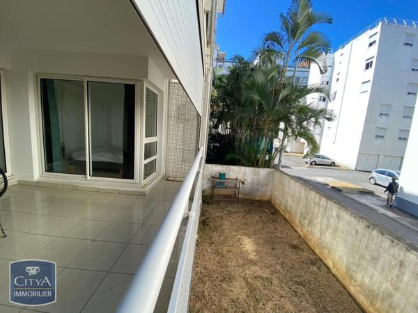 Appartement à louer 3 pièces 58.03m² Saint-Denis (97400)
