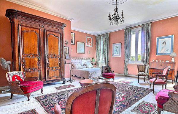 Maison Léognan 5 chambres, bureau, piscine