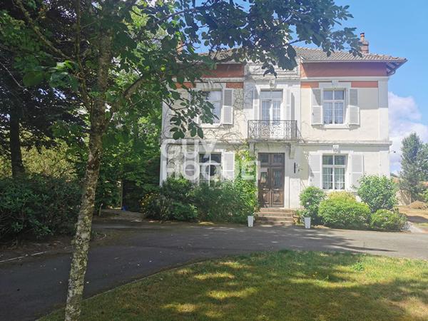 Maison de Maître à vendre à MORCENX-LA-NOUVELLE (40110 )