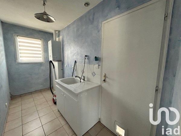 Maison 4 pièces de 95 m² à Châtillon-sur-Thouet (79200)