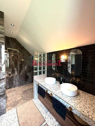 Maison 7 pièce(s) 5 chambre(s) 220 m²