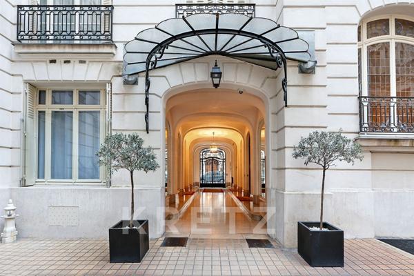 Paris XVIIème - Un appartement familial et de réception proche du Parc Monceau