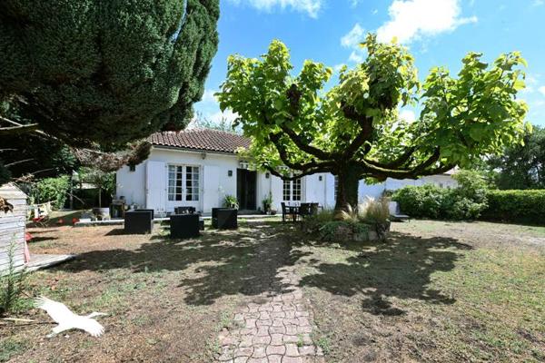 Maison à vendre |  Nersac |  4 pièces | 105 m²