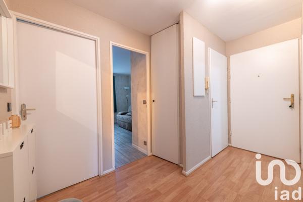 Appartement à vendre 4 pièces 69 m² Bailly-Romainvilliers