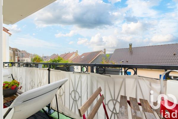 Appartement à vendre 4 pièces 69 m² Bailly-Romainvilliers