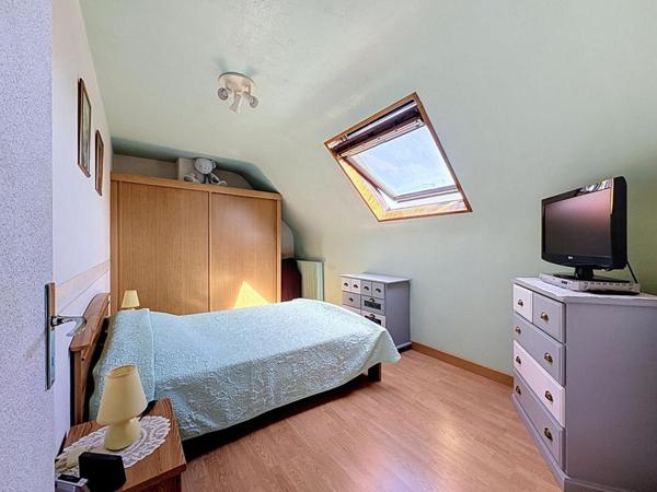 PAVILLON INDEPENDANT - 118M² - 4 CHAMBRES - SOUS SOL TOTAL - DOUBLE GARAGE - 60250 BURY