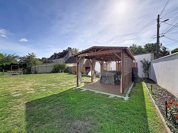 PAVILLON INDEPENDANT - 118M² - 4 CHAMBRES - SOUS SOL TOTAL - DOUBLE GARAGE - 60250 BURY
