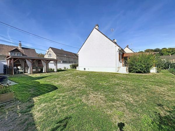 PAVILLON INDEPENDANT - 118M² - 4 CHAMBRES - SOUS SOL TOTAL - DOUBLE GARAGE - 60250 BURY