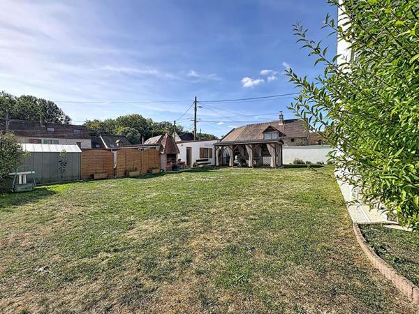 PAVILLON INDEPENDANT - 118M² - 4 CHAMBRES - SOUS SOL TOTAL - DOUBLE GARAGE - 60250 BURY