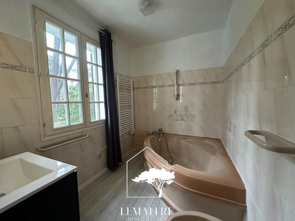 Maison familiale dans un environnement privilégié