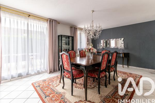 Maison à vendre 6 pièces 165 m² Montévrain
