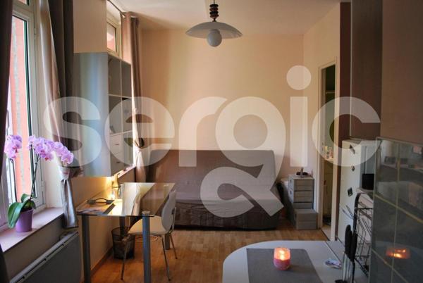 Location 1 Pieces 19 80000 Amiens 25 0872 01 0004