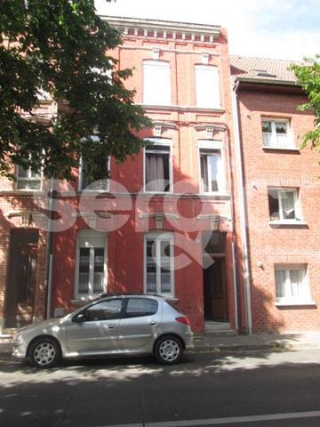 Location 1 Pieces 19 80000 Amiens 25 0872 01 0004