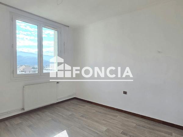 Location Appartement 3 pièces 66.82 m² - Grenoble 38100
