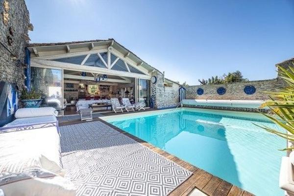 DEMEURE D'EXCEPTION POSSIBILITÉ CHAMBRES D'HOTES OU GITE