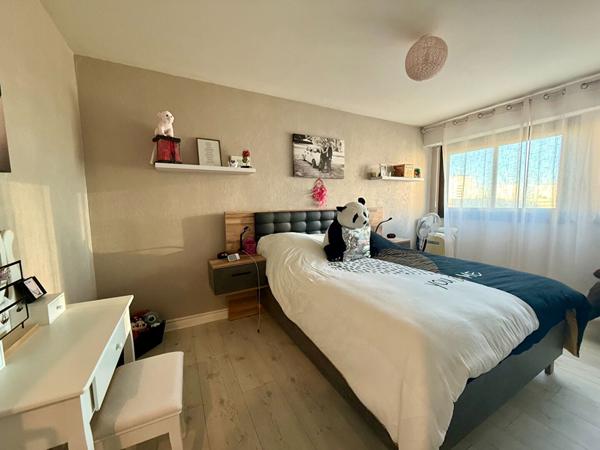 EXCLUSIVITE APPARTEMENT T4 AVEC TOUTE COMMODITE AU PIED DE L'IMMEUBLE