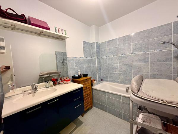 EXCLUSIVITE APPARTEMENT T4 AVEC TOUTE COMMODITE AU PIED DE L'IMMEUBLE