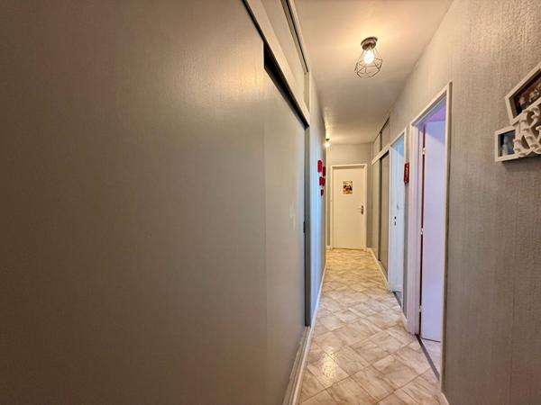 EXCLUSIVITE APPARTEMENT T4 AVEC TOUTE COMMODITE AU PIED DE L'IMMEUBLE