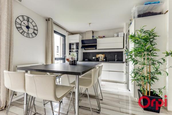 Appartement à vendre    4 pièces • 90,01 m2 Aubervilliers