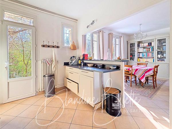 Maison ancienne à 5 mn du RER Vésinet Centre