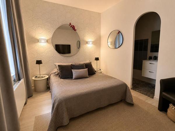 Maison en pierre rénovée avec piscine et potentiel événementiel 160 m²  Libourne