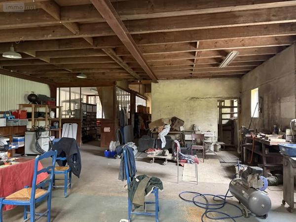 Achat - Immeuble Ménéac 56490 300 m 2 9870 m 2