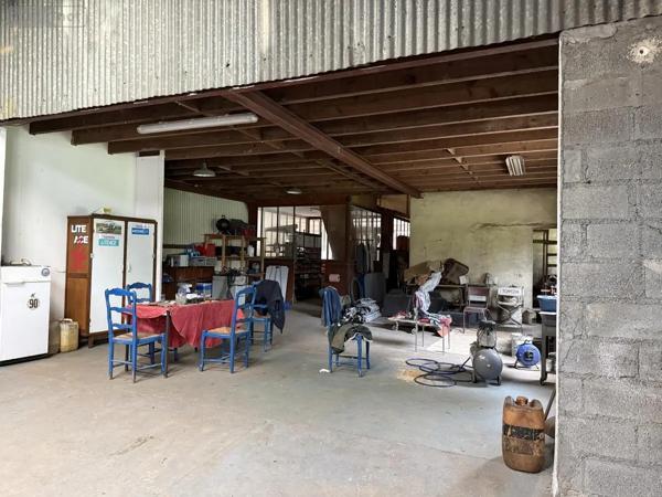 Achat - Immeuble Ménéac 56490 300 m 2 9870 m 2
