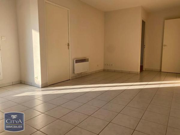 Appartement à louer 2 pièces 53.8m² Laon (02000)