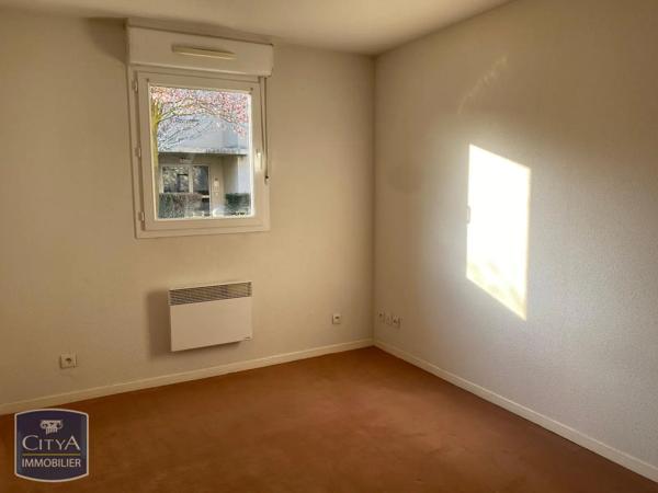 Appartement à louer 2 pièces 53.8m² Laon (02000)