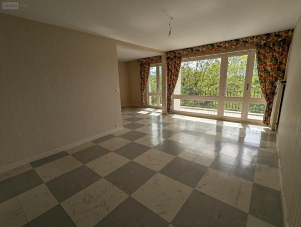Appartement à vendre à Sedan dans les Ardennes (08200), ref : 045/1040