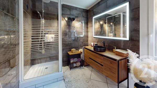 Appartement F3 à vendre  3 pièces - 76,98 m2 MORTEAU - 25