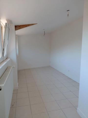 Maison de ville  à vendre 5 pièces THIERS (63)