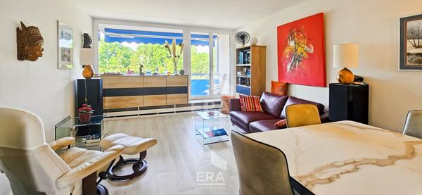 BLANQUEFORT CENTRE - Appartement rénové 84 m² + terrasses - Traversant Est/Ouest