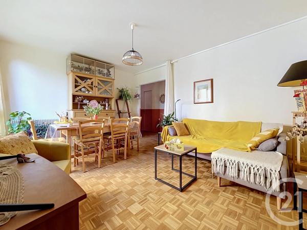 Appartement F3 à vendre  3 pièces - 57,56 m 2   COMPIEGNE  - 60